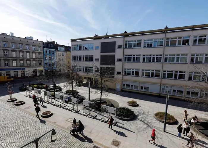 For 4 Near Market Square - Kuznicza 24 *