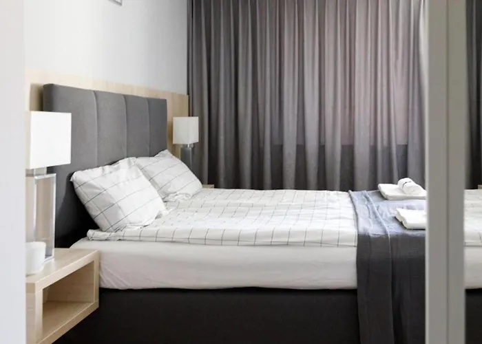 For 4 Near Market Square - Kuznicza 24 * Wrocław